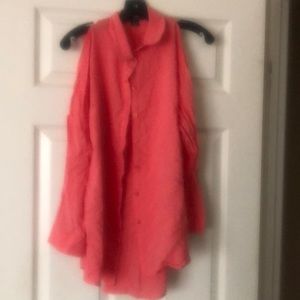 Nice top with the shoulders out